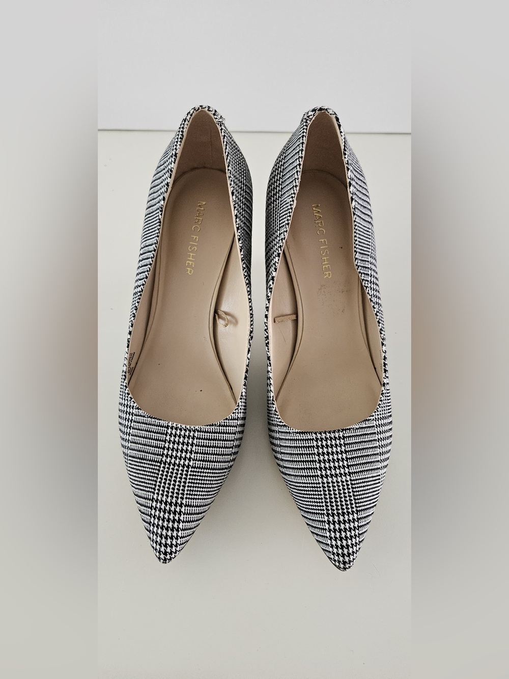 Marc Fisher Women's Houndstooth Pointed Toe Flats - Black & White